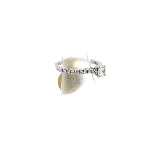 40058 - 18KT WG Round diamond Ring
