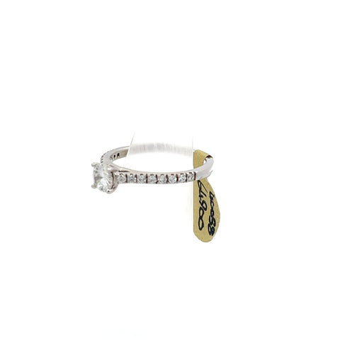 40058 - 18KT WG Round diamond Ring
