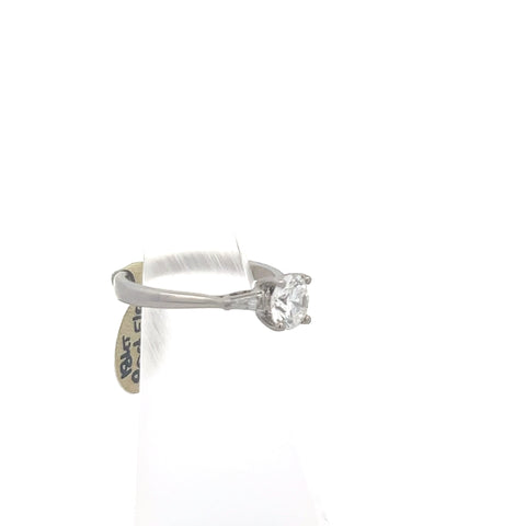 40546 - 18kt WG Round Diamond Ring