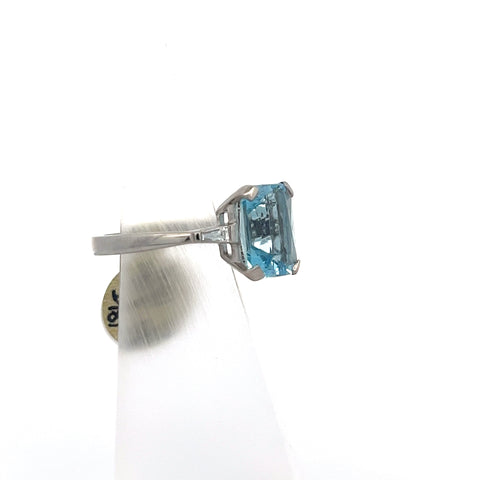 AQUA25 - 18kt WG Octagonal Aquamarine and Diamond Ring