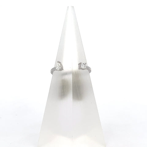 40552 - 18kt WG Toi et Moi Princess / Pear Diamond