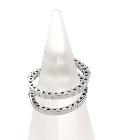40557 - 18kt WG Three row Diamond Ring Flexible 1.10cts