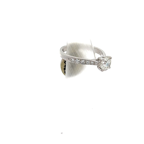 40423 - 18KT WG Round Diamond Ring