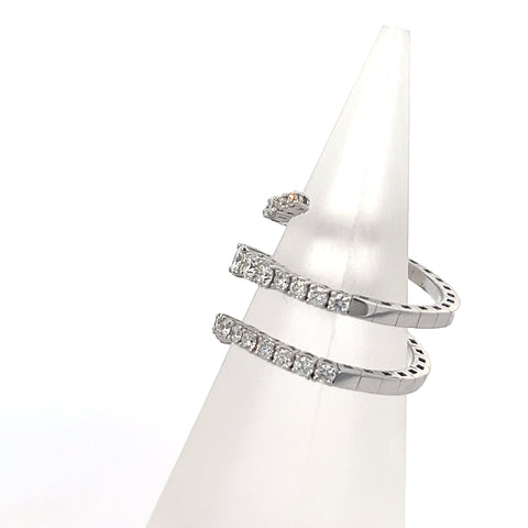 40557 - 18kt WG Three row Diamond Ring Flexible 1.10cts