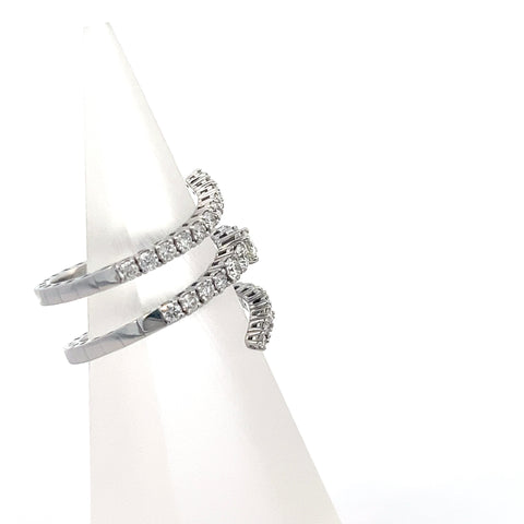 40557 - 18kt WG Three row Diamond Ring Flexible 1.10cts