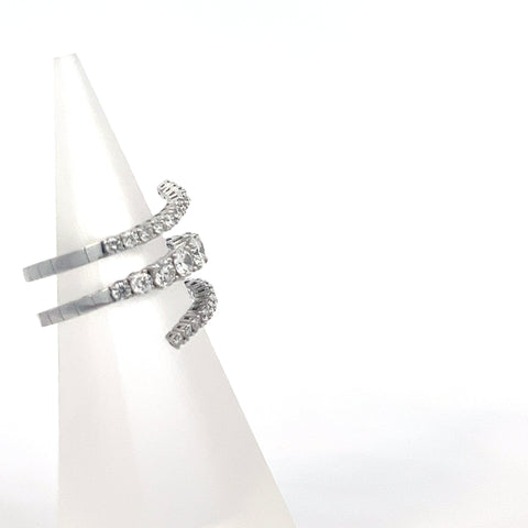 40558 - 18kt WG Three row Diamond Ring Flexible 1.62cts