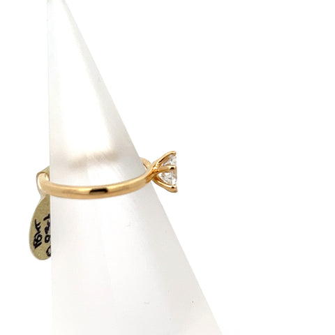 40567 - 18kt YG Round Diamond Solitaire 6-claw Ring