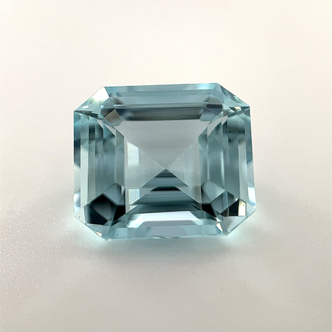 Aquamarine 3.74ct Octaganol