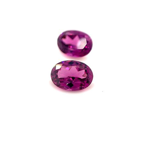 Garnet 1.96cts Ovals